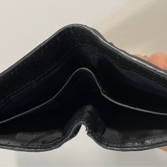 Discount!! Authentic Gucci Wallet. Black 033.2031.0808.13 - Picture 9 of 12